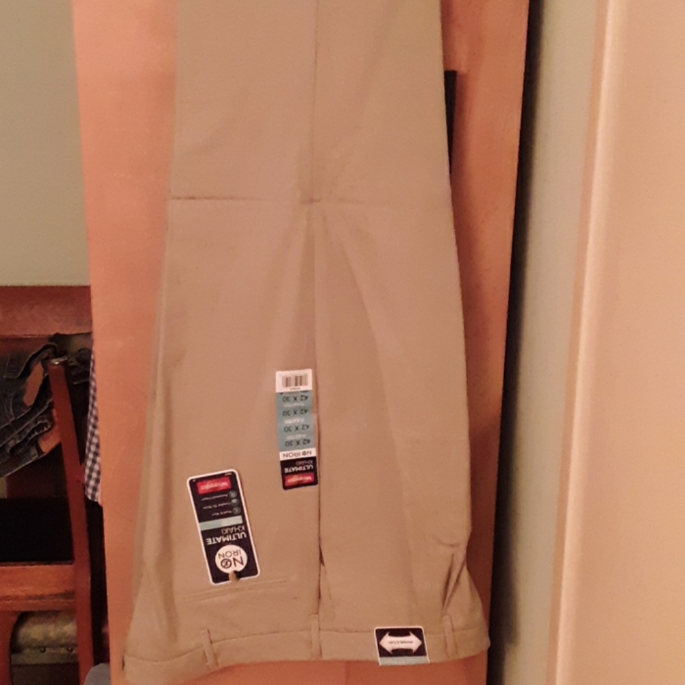 New Wrangler men's slacks
